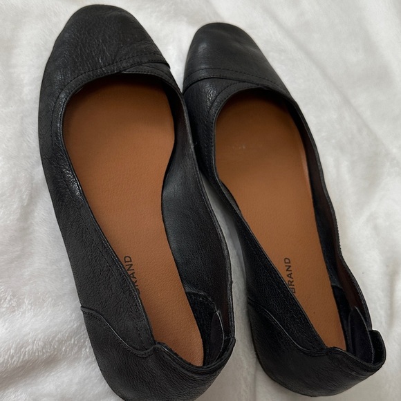 Lucky Brand Black Leather Flats - Picture 1 of 4